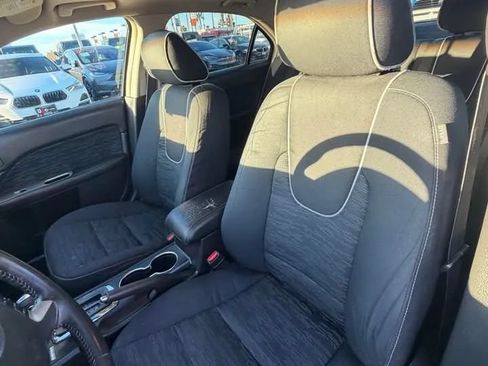 Used 2011 Ford Fusion SE w/ 202A Rapid Spec Order Code FWD image 7