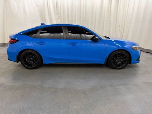 Used 2023 Honda Civic Sport image 7