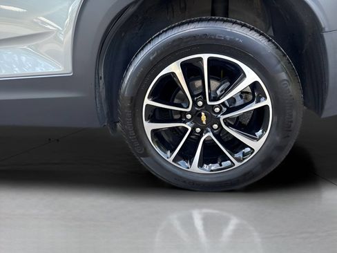 Used 2024 Chevrolet TrailBlazer LT AWD/4WD image 7