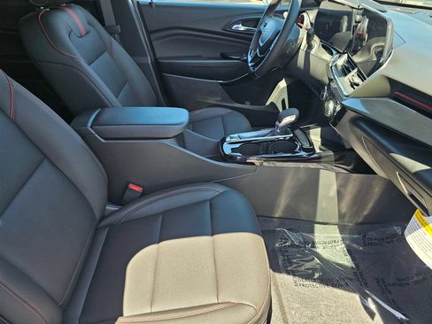 New 2026 Chevrolet Trax RS w/ Sunroof Package FWD image 10