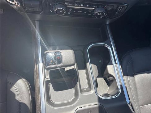 Used 2022 Chevrolet Silverado 1500 LT Trail Boss w/ LT Trail Boss Premium Package AWD/4WD image 14