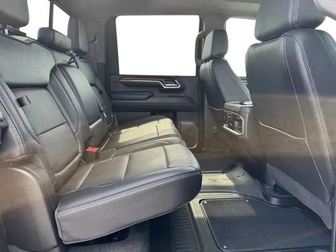 Used 2024 GMC Sierra 3500 Denali w/ Denali Reserve Package AWD/4WD image 17