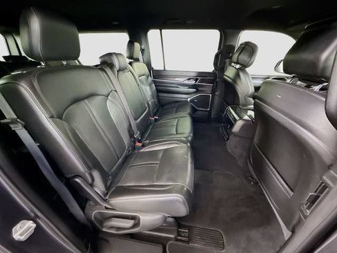 Used 2023 Jeep Wagoneer L 4WD image 28