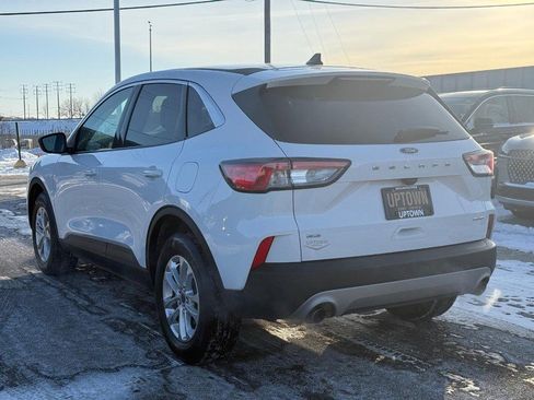 Certified 2022 Ford Escape SE image 9