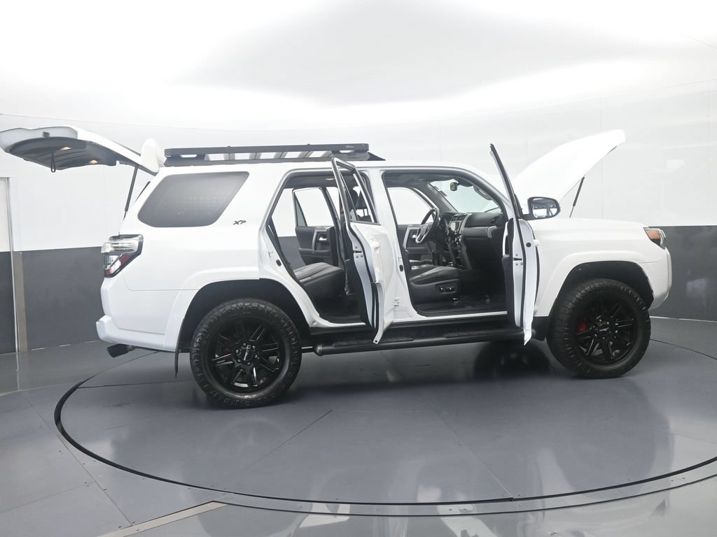 Used 2024 Toyota 4Runner SR5 Premium w/ Moonroof Package AWD/4WD image 73