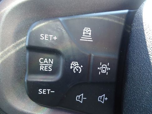 Used 2025 Ford Bronco Badlands AWD/4WD image 24
