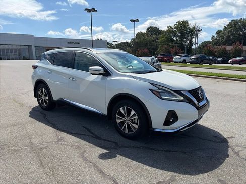 Used 2020 Nissan Murano SV w/ Premium Package AWD/4WD image 5