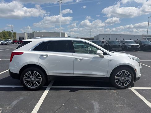 Used 2017 Cadillac XT5 Premium Luxury w/ LPO, Wheel Lock Package AWD/4WD image 6