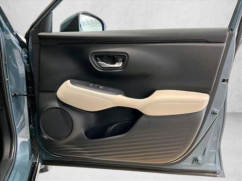 Used 2024 Honda HR-V EX-L image 19