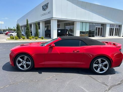 Used 2017 Chevrolet Camaro SS RWD image 1