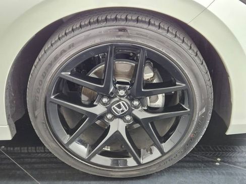 Used 2024 Honda Civic Sport image 9