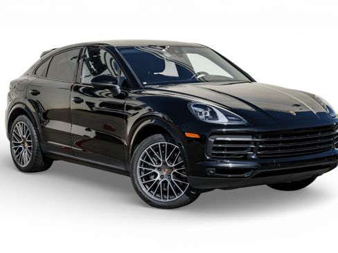 Used 2020 Porsche Cayenne S image 4