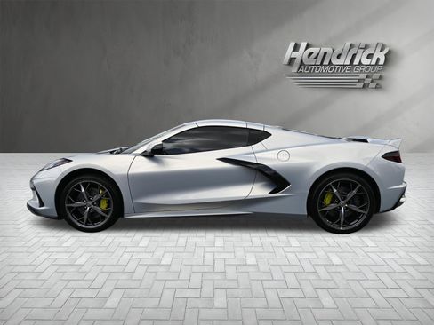 Used 2021 Chevrolet Corvette Stingray Premium Cpe w/ Z51 Performance Package RWD image 7