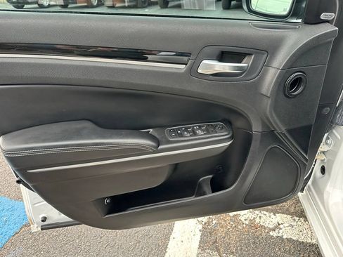 Used 2022 Chrysler 300 S RWD image 11