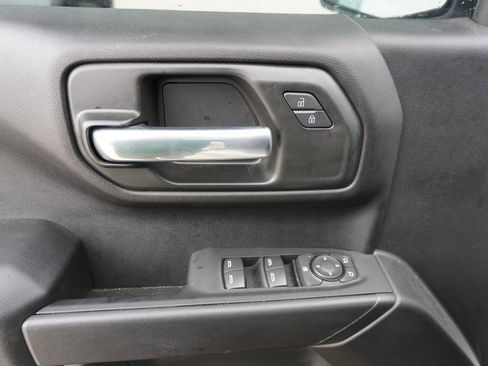 New 2025 Chevrolet Silverado 1500 Custom image 16