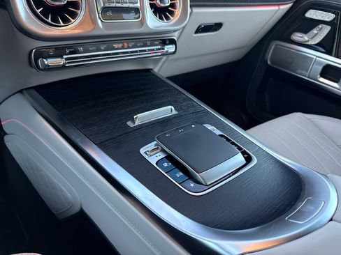 Certified 2025 Mercedes-Benz G 63 AMG 4MATIC image 27