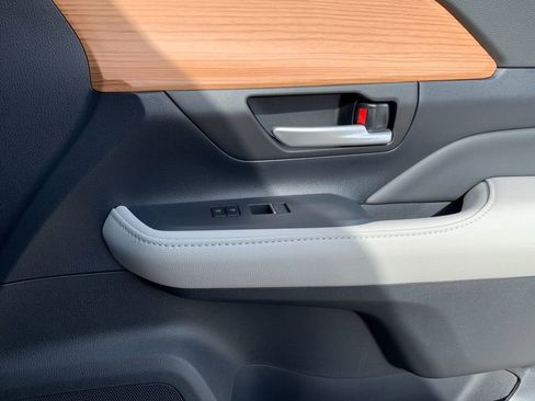 New 2026 Toyota Grand Highlander AWD image 21