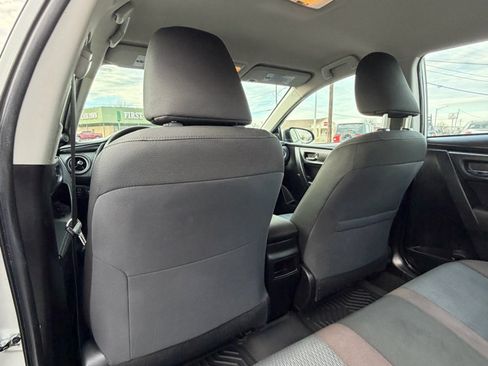 Used 2019 Toyota Corolla L image 12