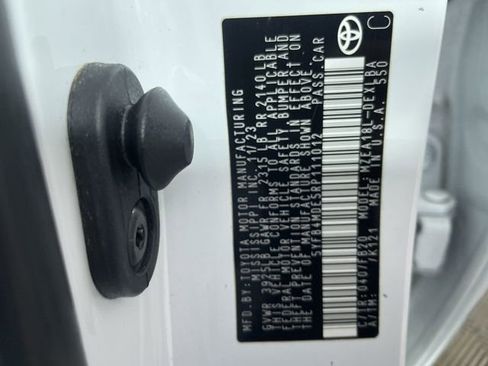 Used 2024 Toyota Corolla LE FWD image 48