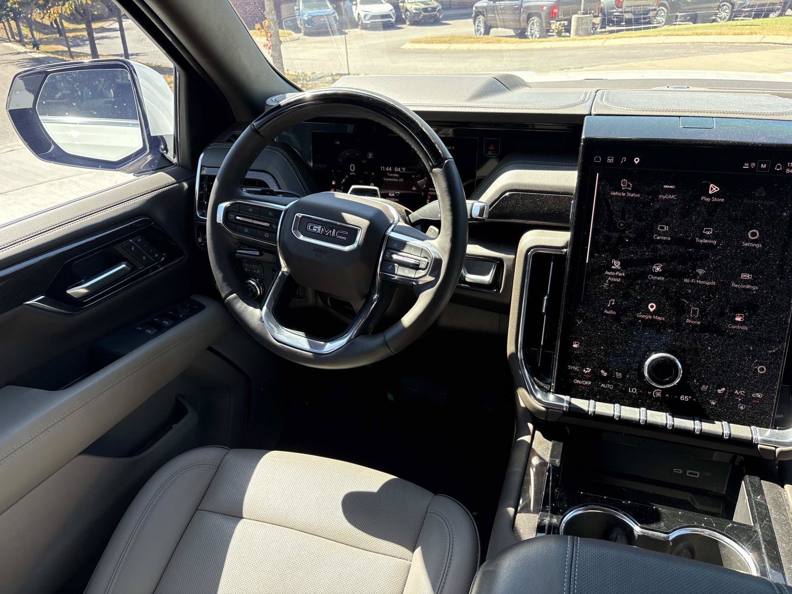 Used 2026 GMC Yukon Elevation w/ Elevation Premium Package AWD/4WD image 27