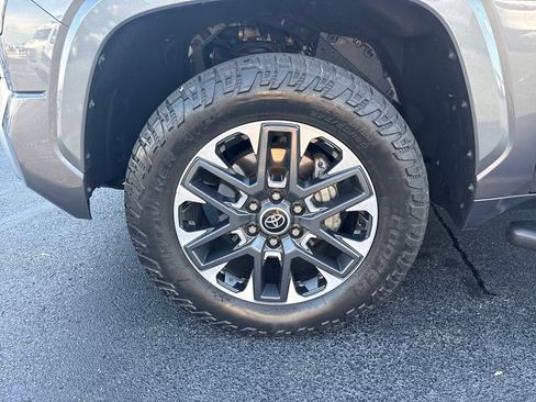 Used 2022 Toyota Tundra Limited AWD/4WD image 29