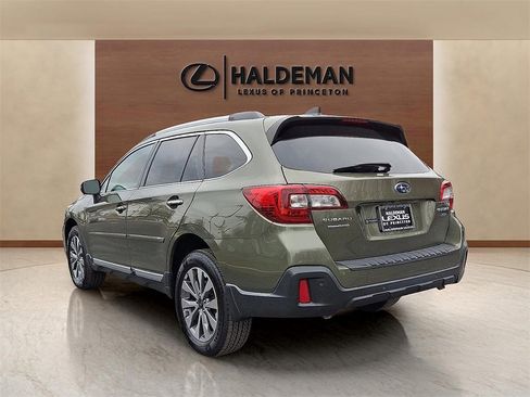 Used 2019 Subaru Outback 3.6R Touring image 4
