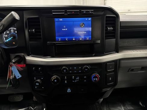 Used 2024 Ford F250 XL w/ XL Chrome Package image 7