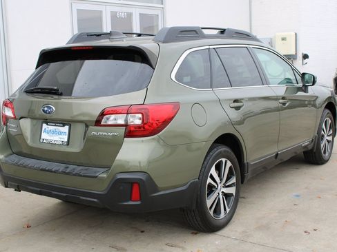 Used 2019 Subaru Outback 2.5i Limited w/ Popular Package #2 image 6