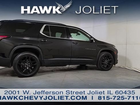 Used 2023 Chevrolet Traverse LT w/ LPO, Floor Liner Package AWD/4WD image 8