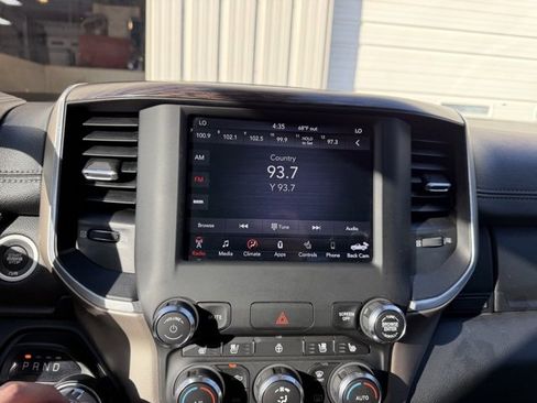 Used 2020 RAM 1500 Laramie image 28