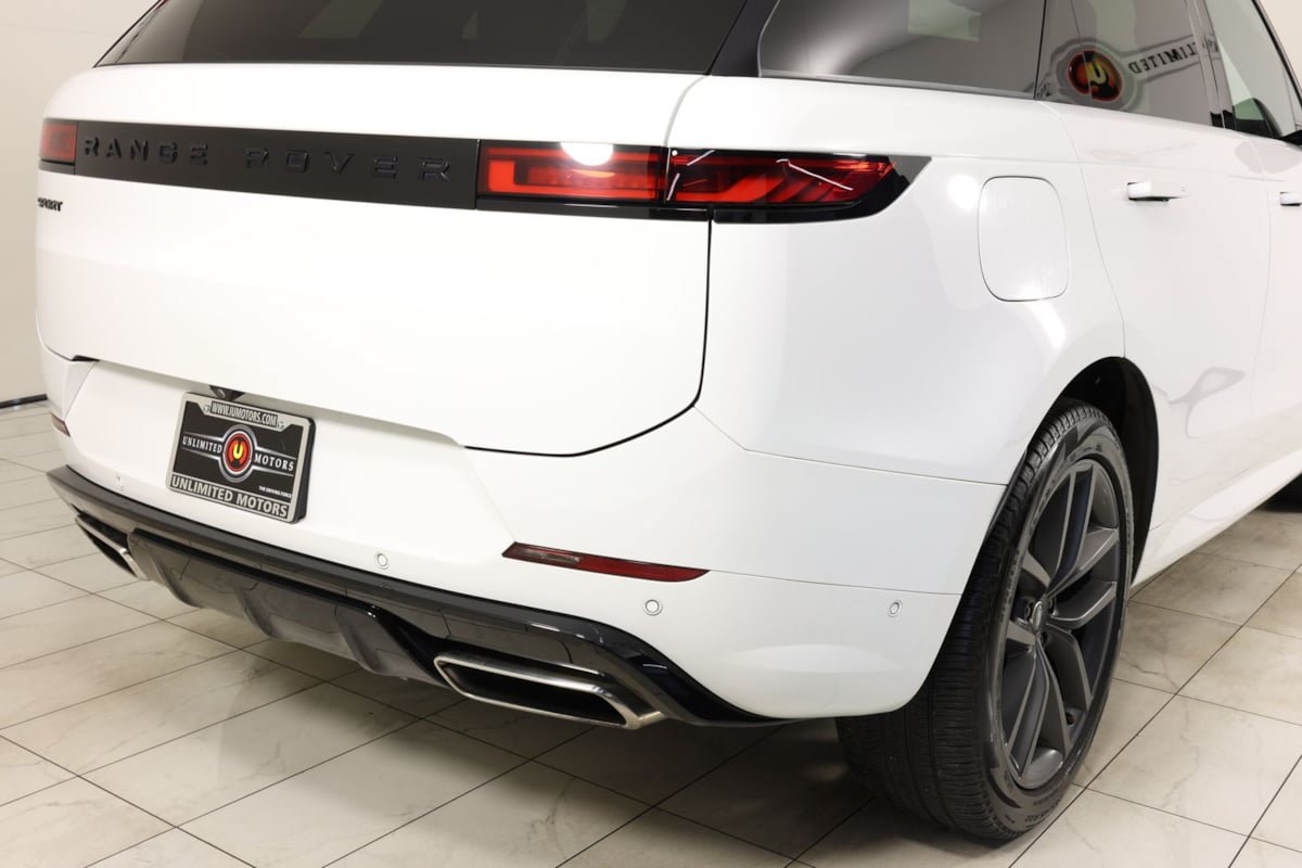 Used 2024 Land Rover Range Rover Sport Dynamic SE AWD/4WD image 41