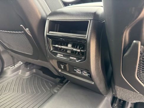 Used 2023 Jeep Grand Cherokee Altitude AWD/4WD image 21
