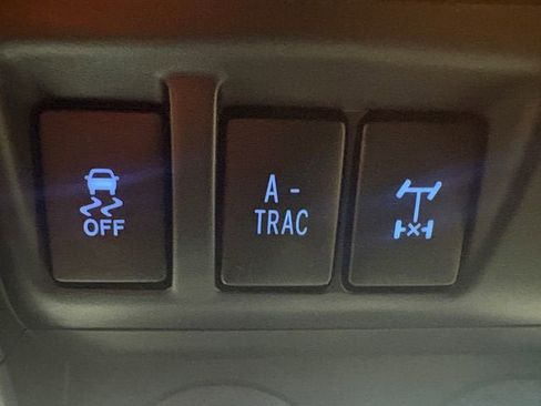 Used 2019 Toyota 4Runner TRD Off-Road Premium image 16