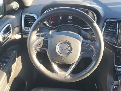 Used 2020 Jeep Grand Cherokee Limited image 14