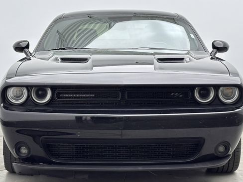Used 2017 Dodge Challenger R/T Plus image 2