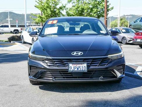 Certified 2024 Hyundai Elantra SEL w/ Convenience Package FWD image 2