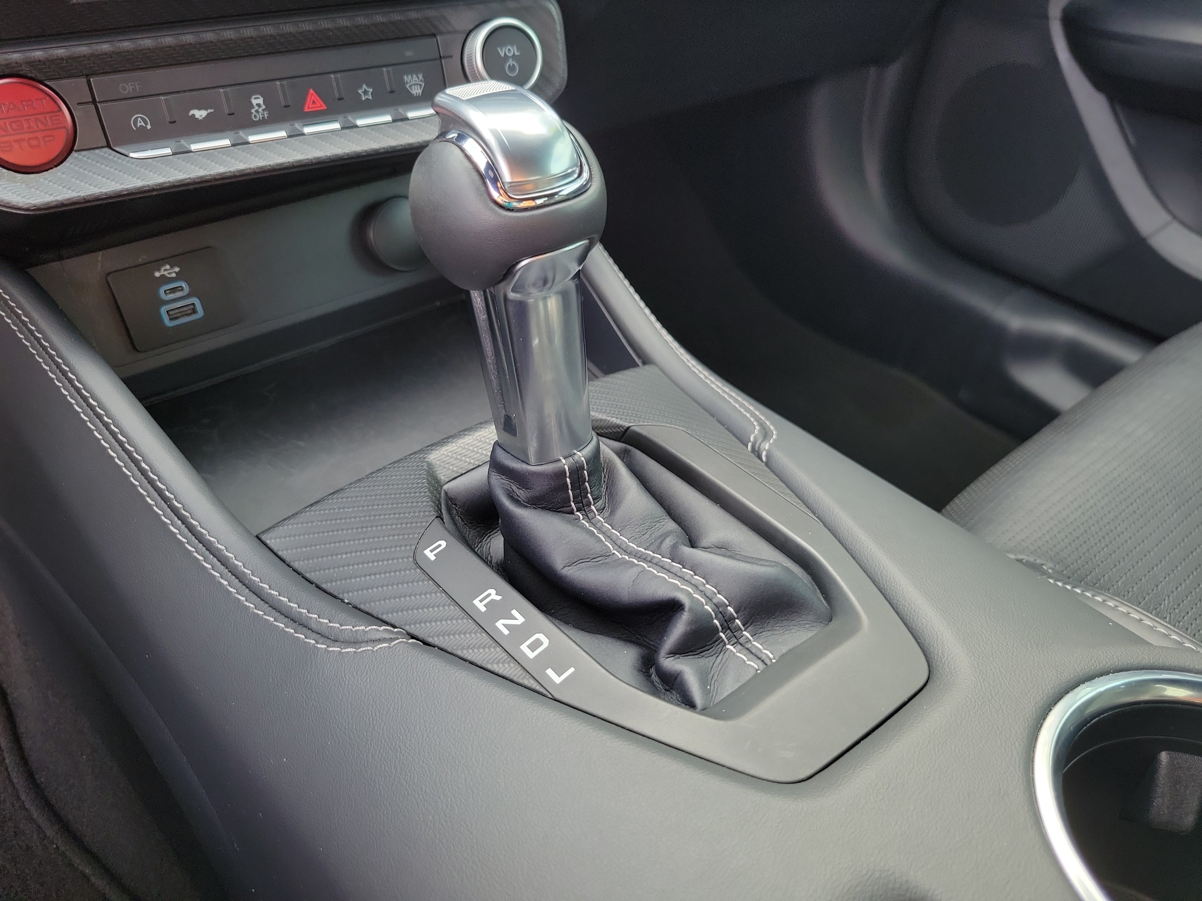Used 2025 Ford Mustang Premium RWD image 12