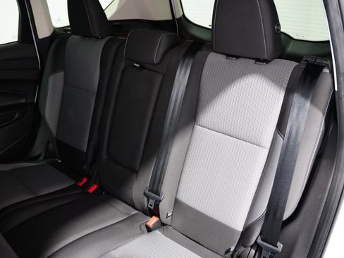 Used 2019 Ford Escape SE image 17