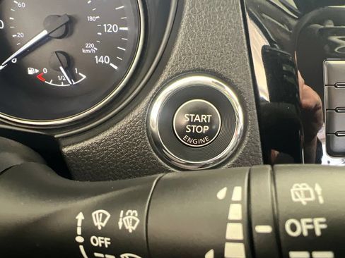 Certified 2022 Nissan Rogue Sport SL AWD/4WD image 58