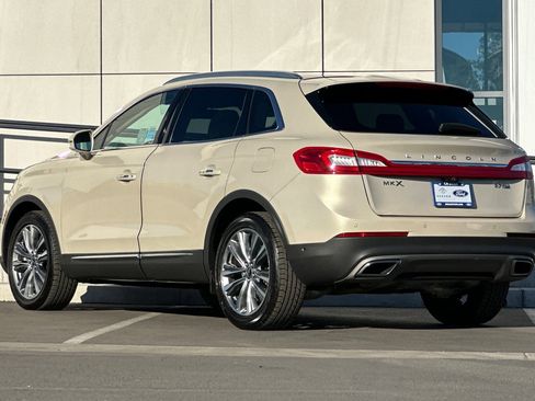 Used 2016 Lincoln MKX Reserve w/ Technology Package image 5