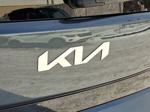 Certified 2025 Kia Soul EX image 33