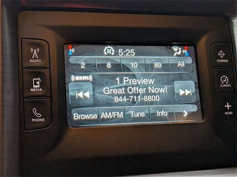 Used 2015 Dodge Challenger SXT image 20