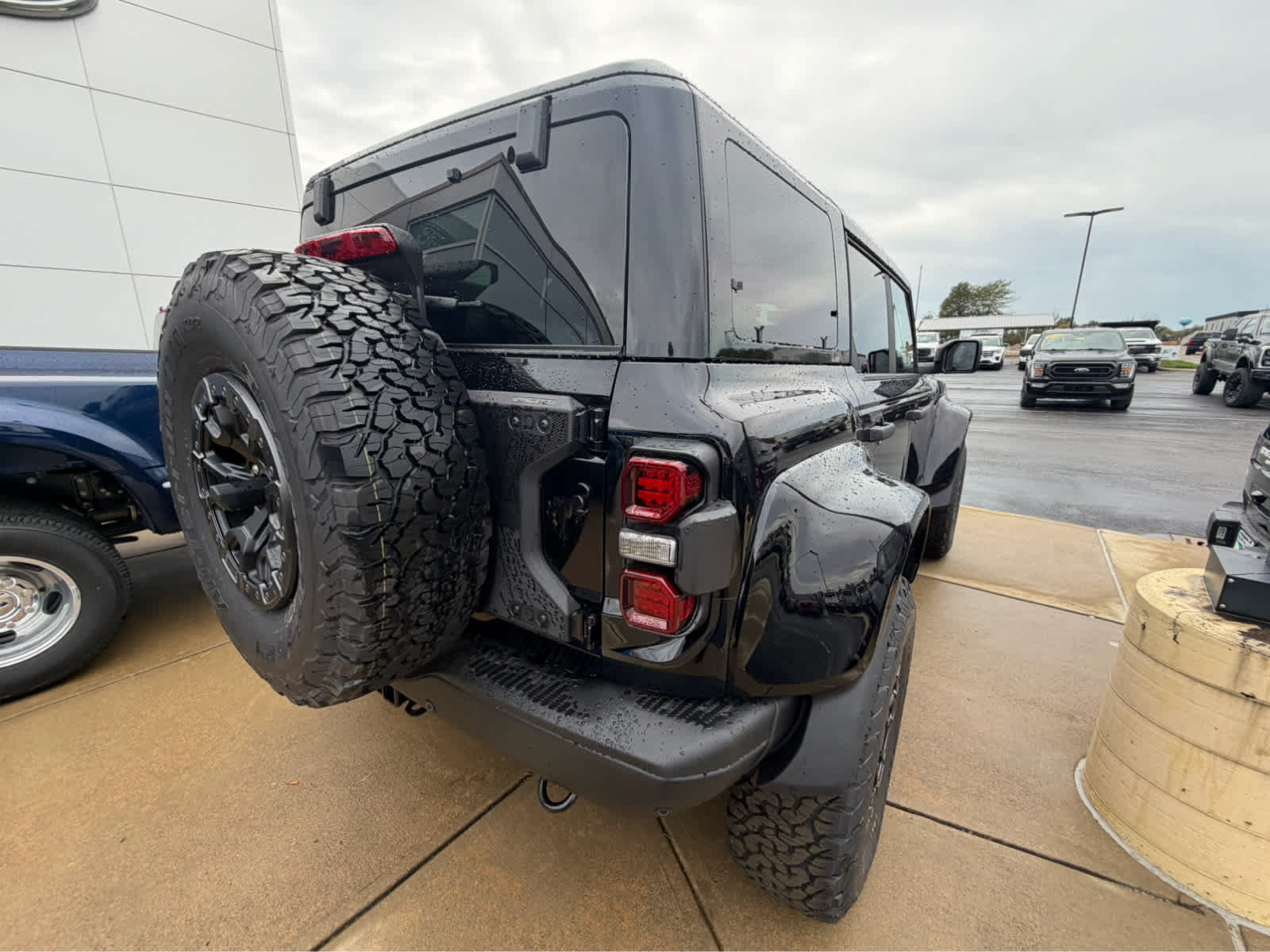 New 2026 Ford Bronco Raptor AWD/4WD image 3