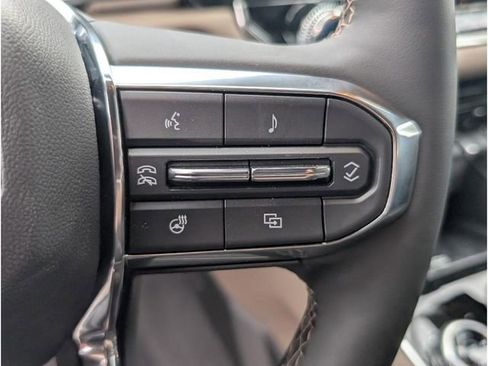 New 2026 GMC Canyon Denali image 19