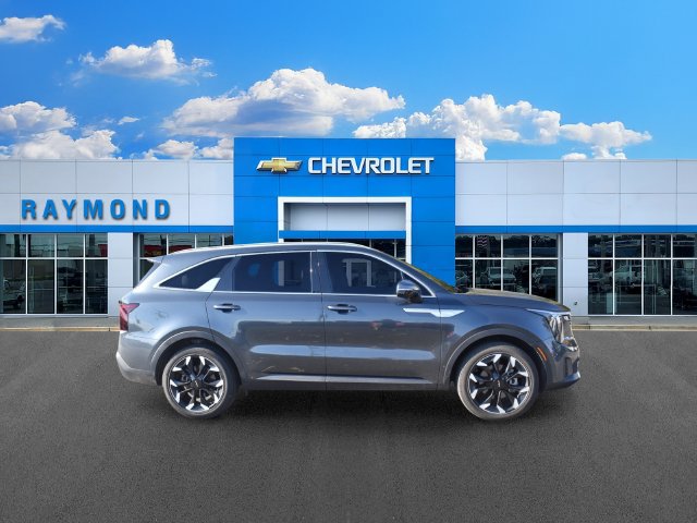 Certified 2025 Kia Sorento EX FWD image 2