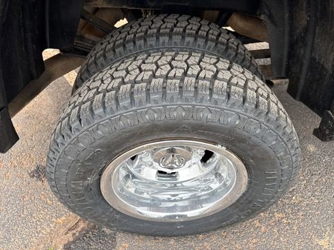 Used 2024 RAM 3500 Tradesman w/ Chrome Appearance Group AWD/4WD image 42