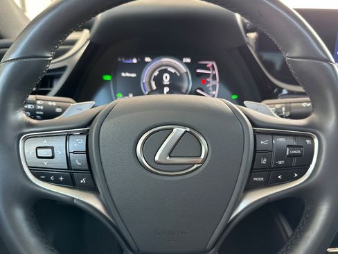 Used 2025 Lexus ES 300h w/ Premium Package FWD image 28