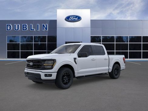 New 2026 Ford F150 XLT w/ XLT Black Appearance Package RWD image 25