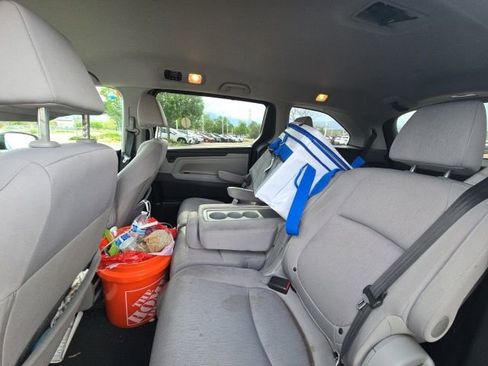 Used 2018 Honda Odyssey EX image 6