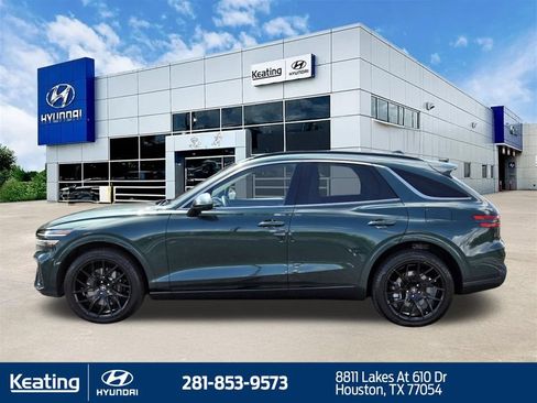Used 2022 Genesis GV70 3.5T Sport w/ Sport Advanced Package AWD/4WD image 8